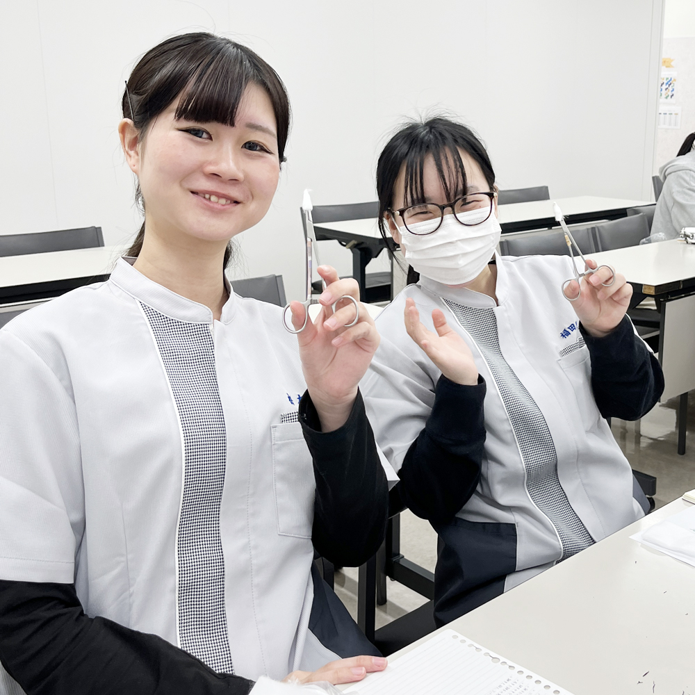 実習器具の確認と、耳掃除用の綿棒作り♪
